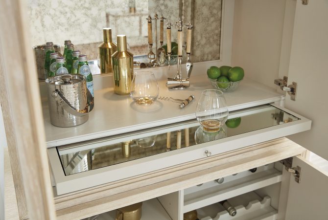 Hooker Bars, Bar Carts, & Stools Hooker Bars, Bar Carts, & Stools